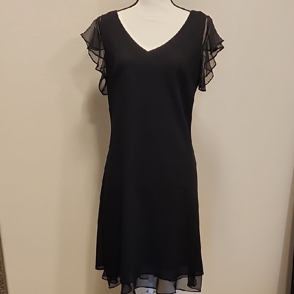 Chic Black Flutter Sleeve Midi Dress